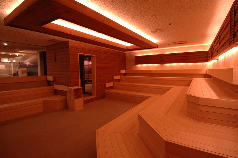 New Japan Capsule Hotel Cabana Осака Екстериор снимка